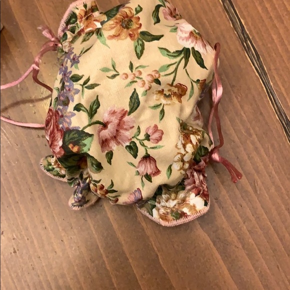 Ring Holder & Jewelry Pouch - Picture 7 of 7